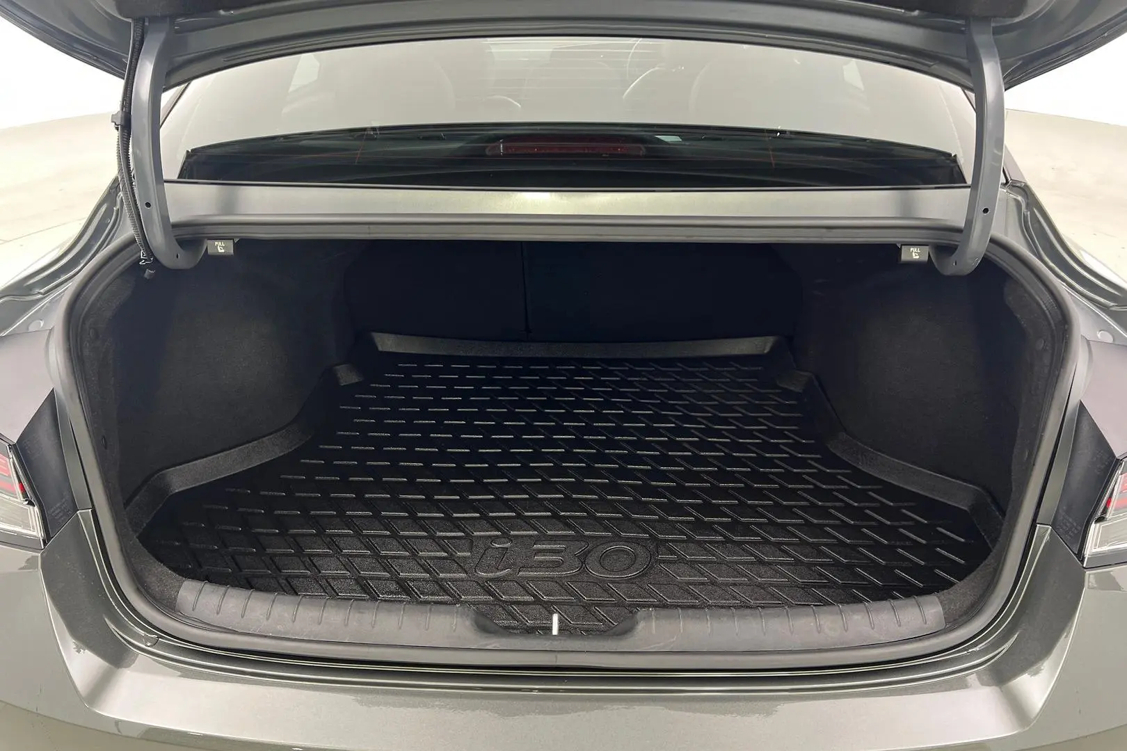 2021 Hyundai i30 Gallery Image 10