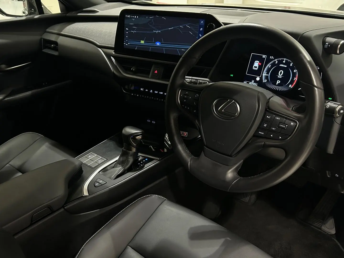 2023 Lexus UX Gallery Image 11