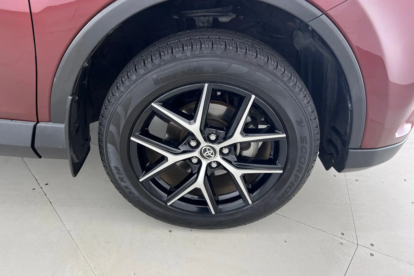 2016 Toyota RAV4 Gallery Image 23