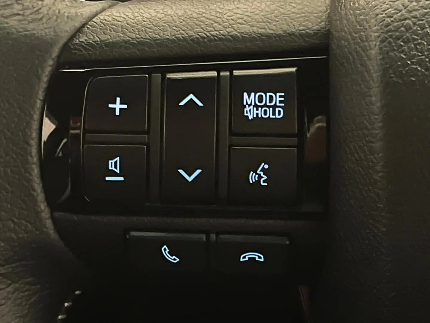 2022 Toyota Hilux Gallery Image 22