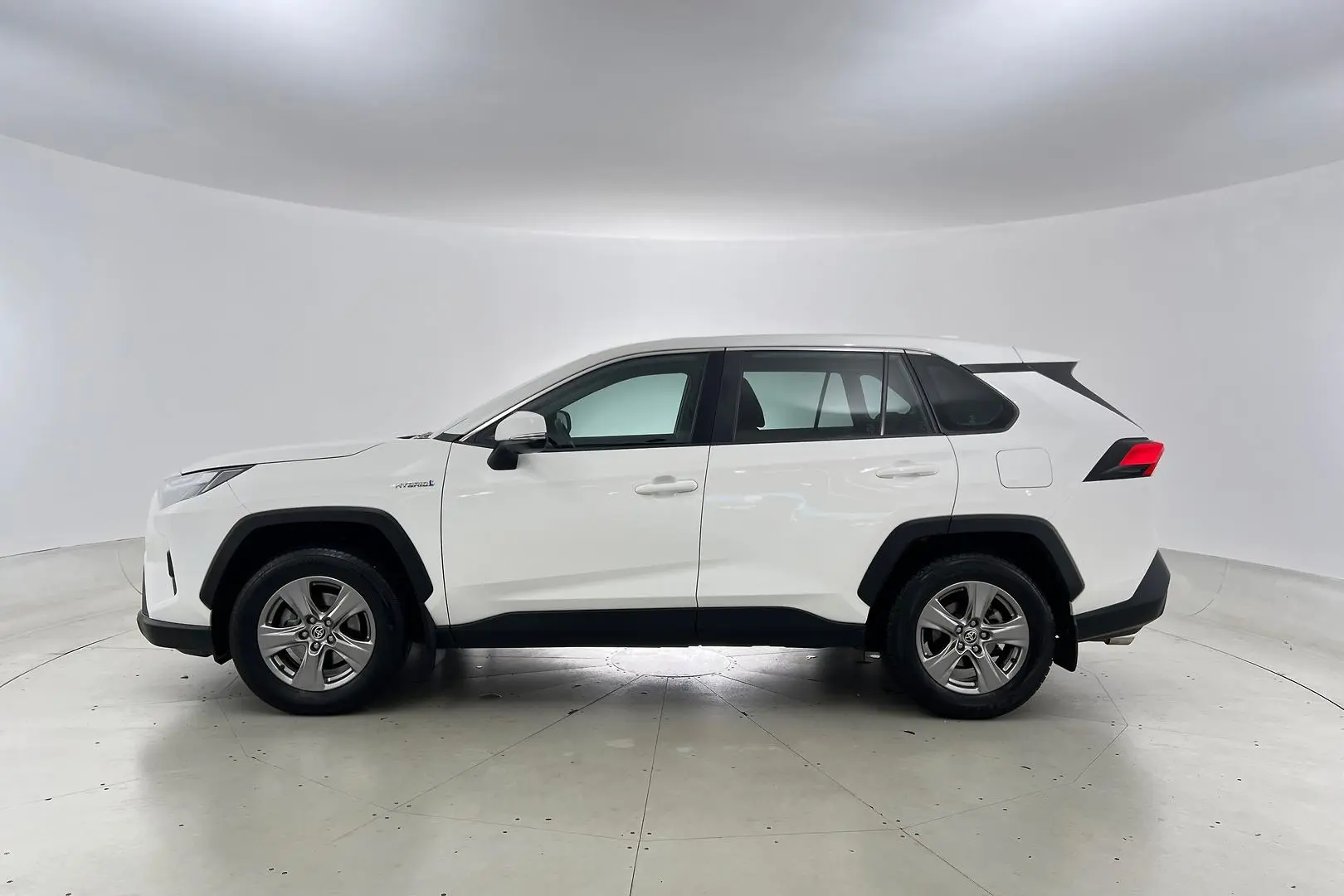 2023 Toyota RAV4 Gallery Image 8