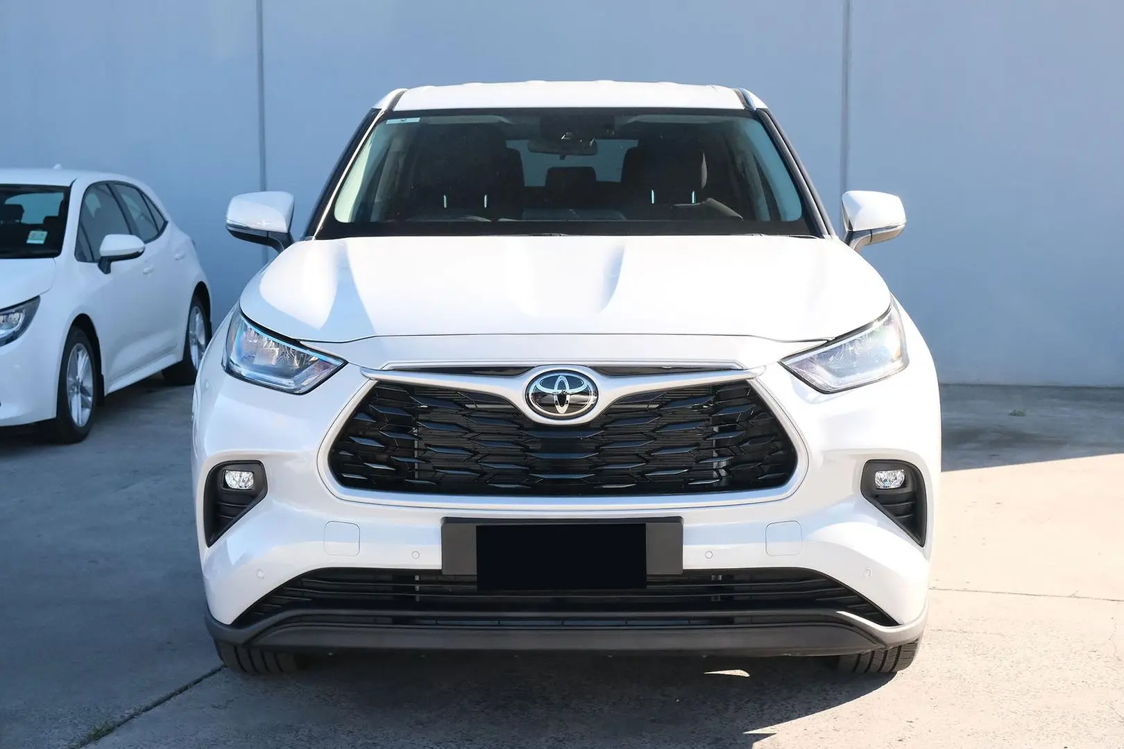 2023 Toyota Kluger Gallery Image 3