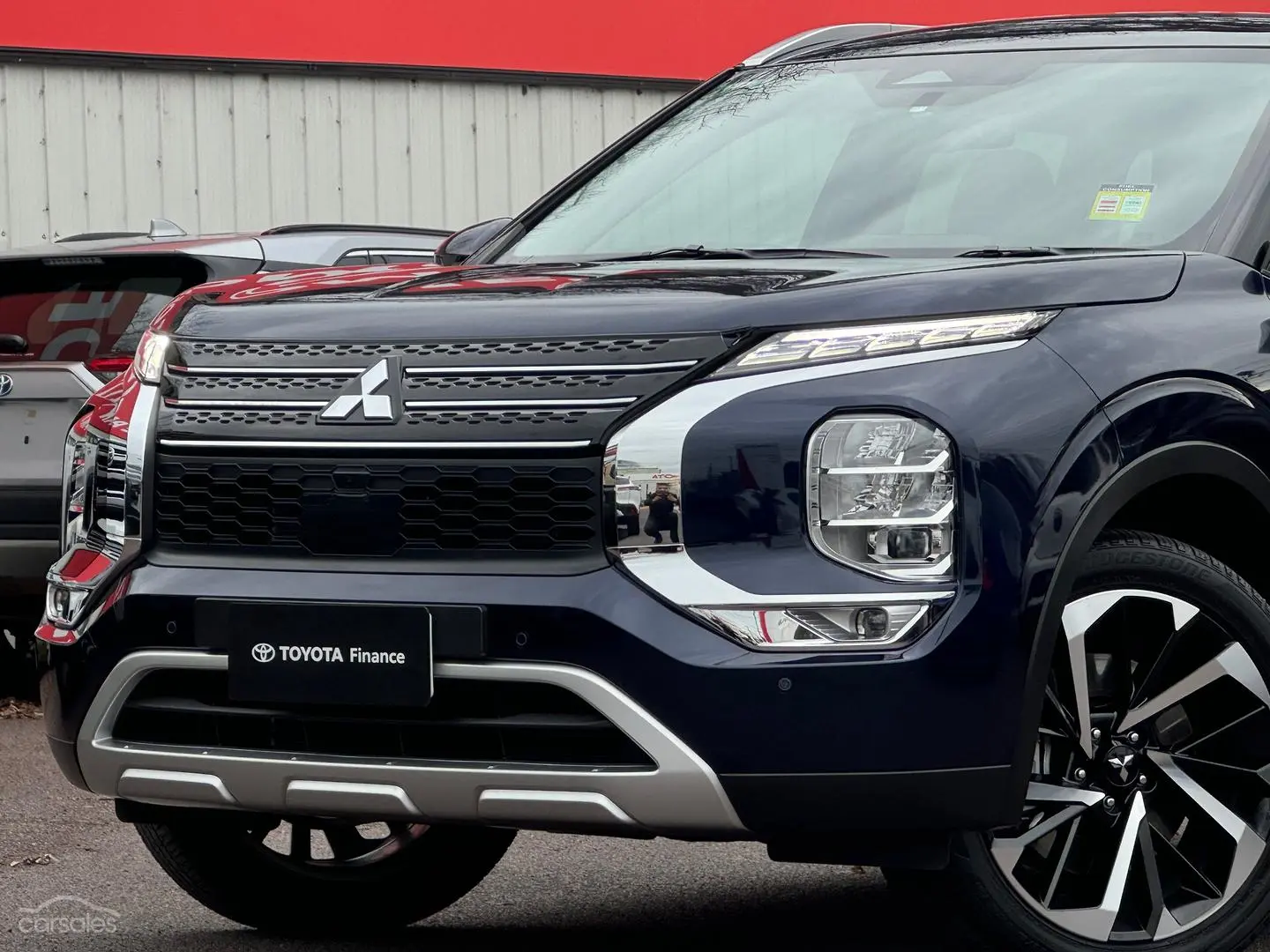 2022 Mitsubishi Outlander Image 11