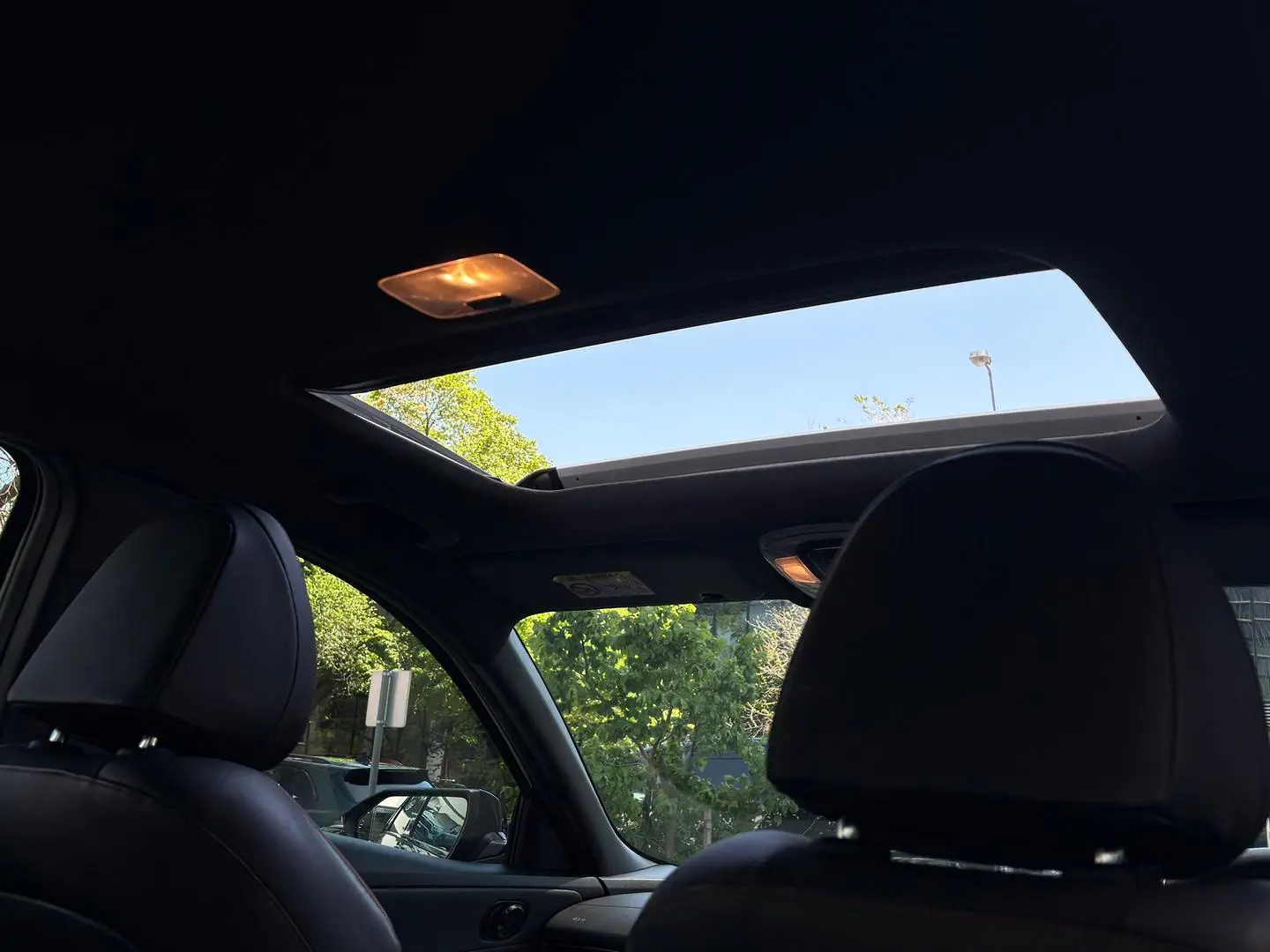 2022 Hyundai i30 Gallery Image 2