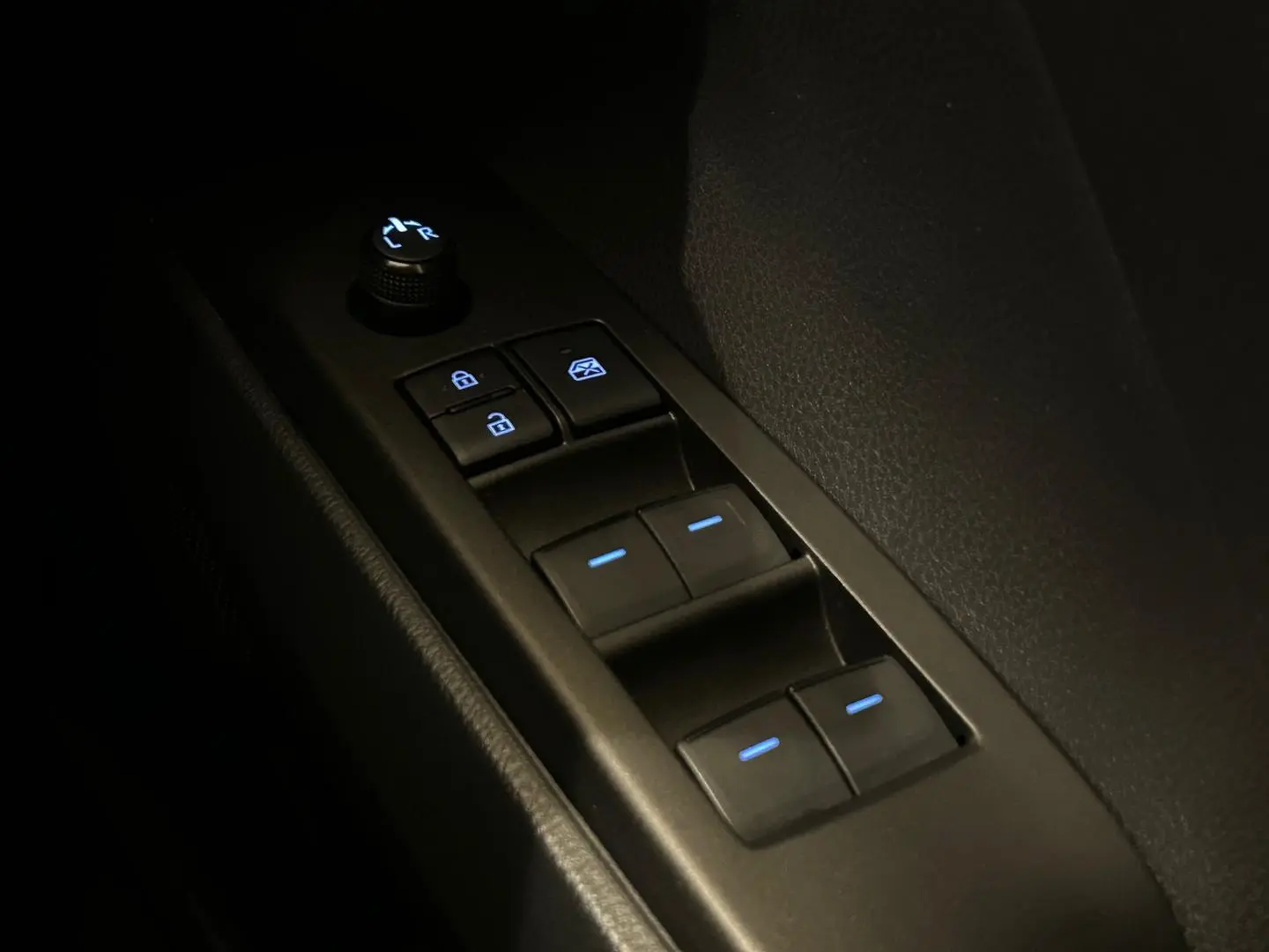 2021 Toyota Camry Gallery Image 21