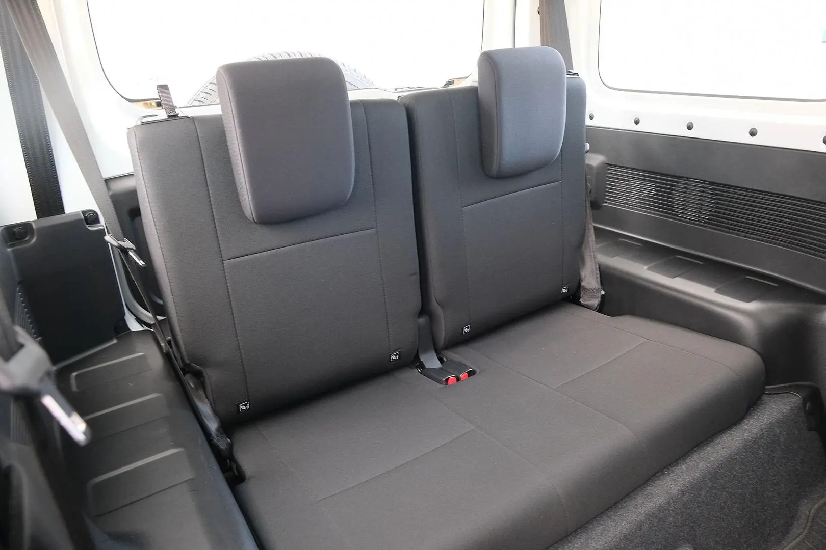 2022 Suzuki Jimny Gallery Image 18