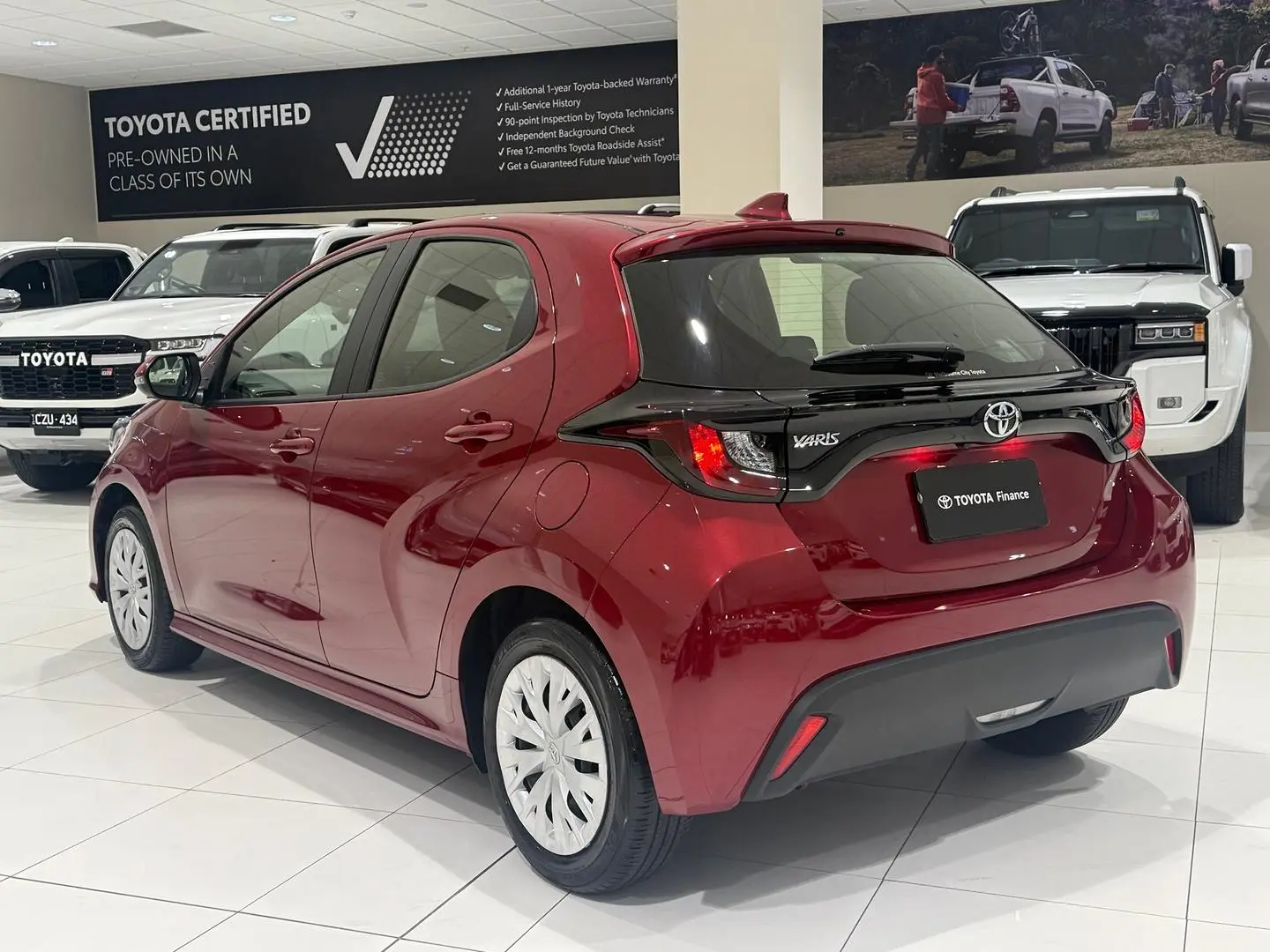 2023 Toyota Yaris Gallery Image 8