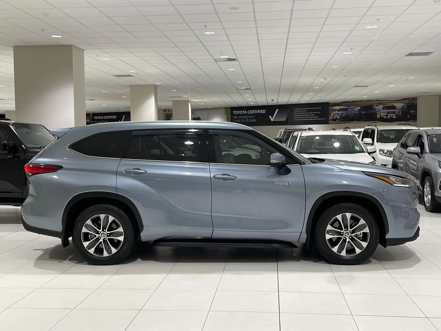 2021 Toyota Kluger Gallery Image 2