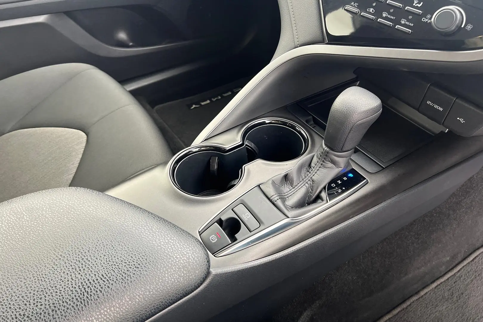 2024 Toyota Camry Gallery Image 18