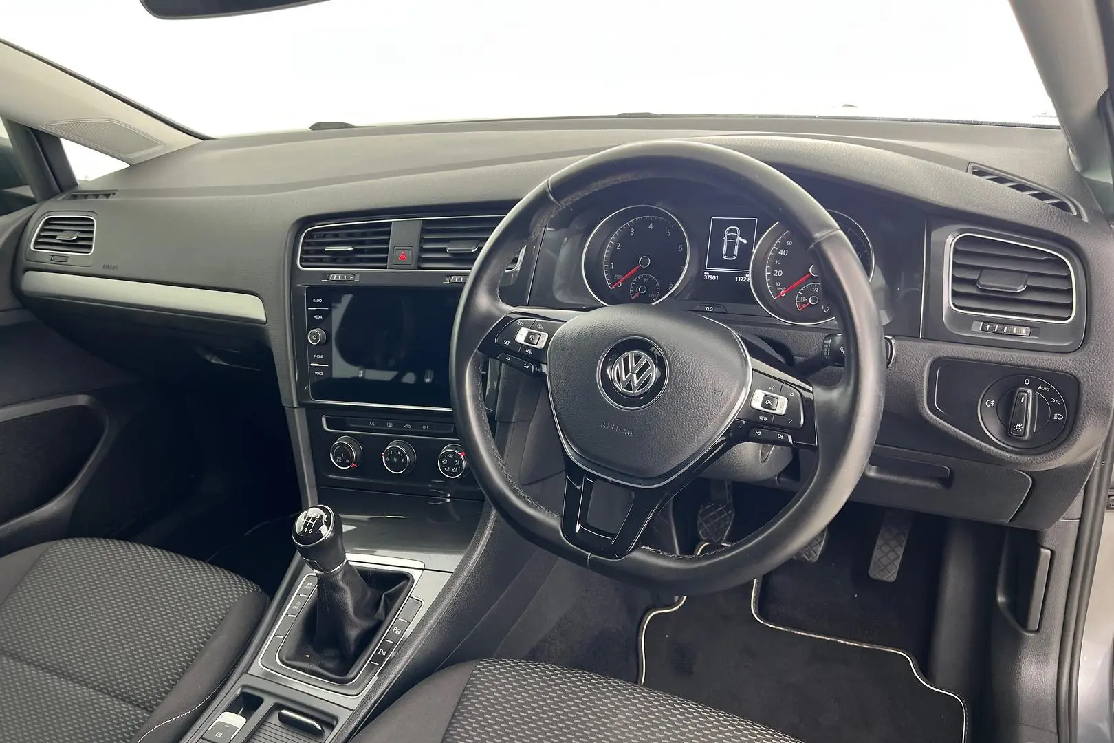 2018 Volkswagen Golf Gallery Image 13