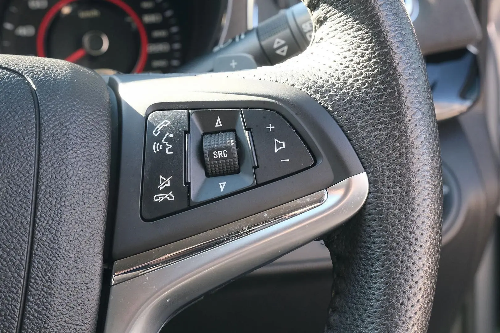 2017 Holden Commodore Gallery Image 15
