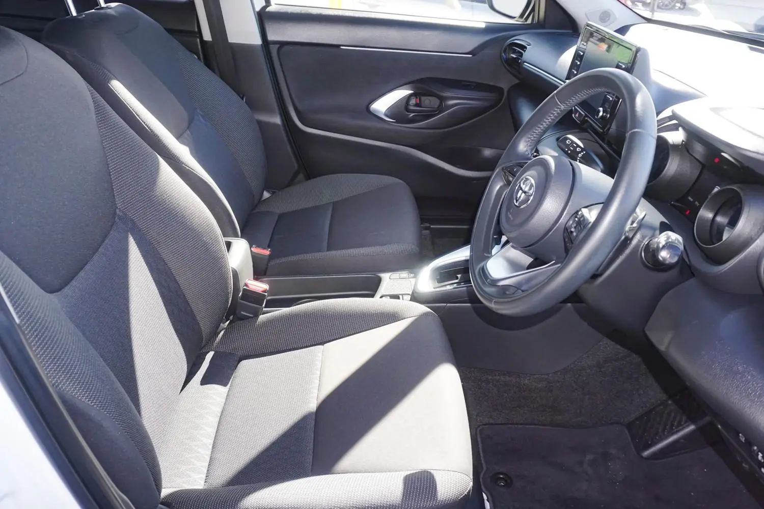2023 Toyota Yaris Cross Gallery Image 15