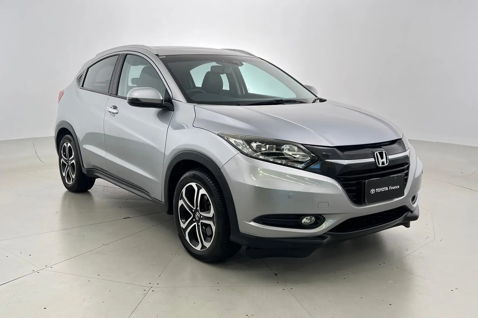 2016 Honda HR-V Gallery Image 1