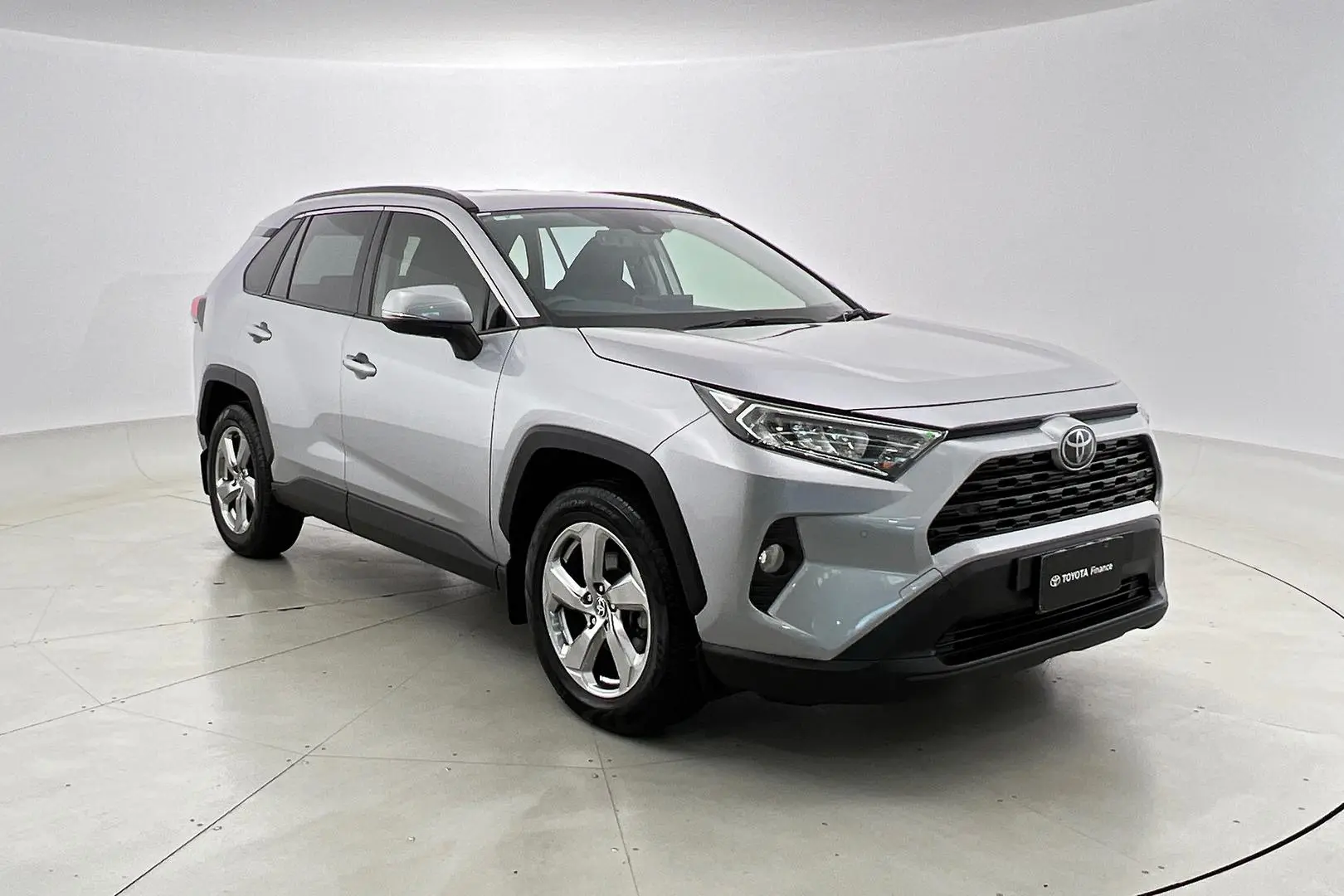 2019 Toyota Rav4 Gallery Image 1