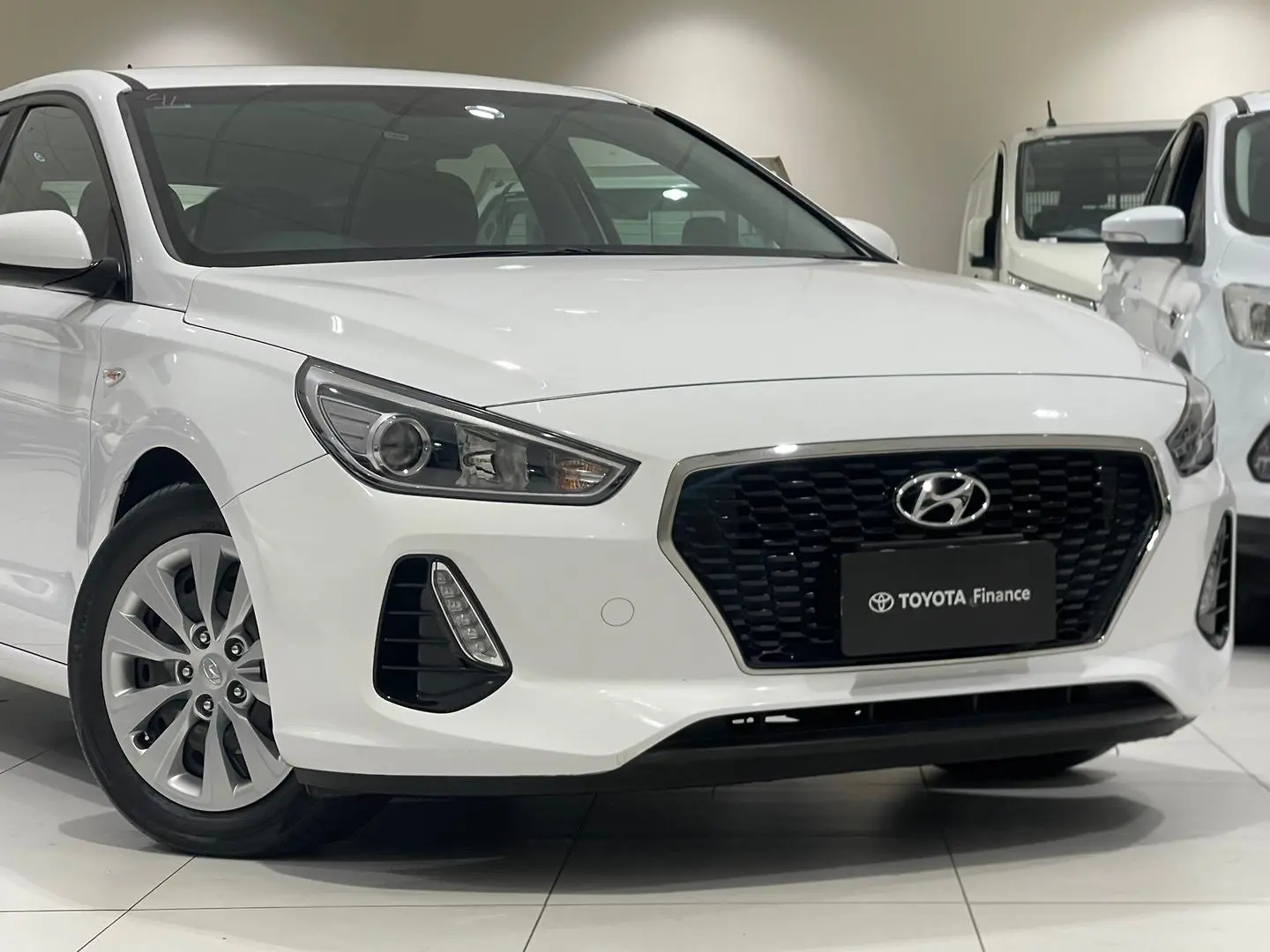 2020 Hyundai i30 Gallery Image 3