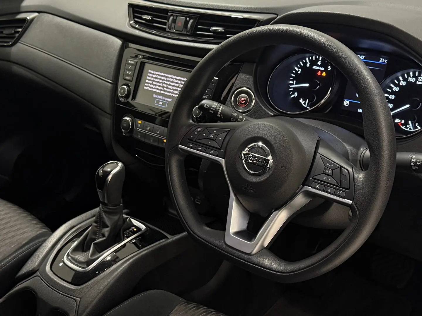 2020 Nissan X-TRAIL Gallery Image 13