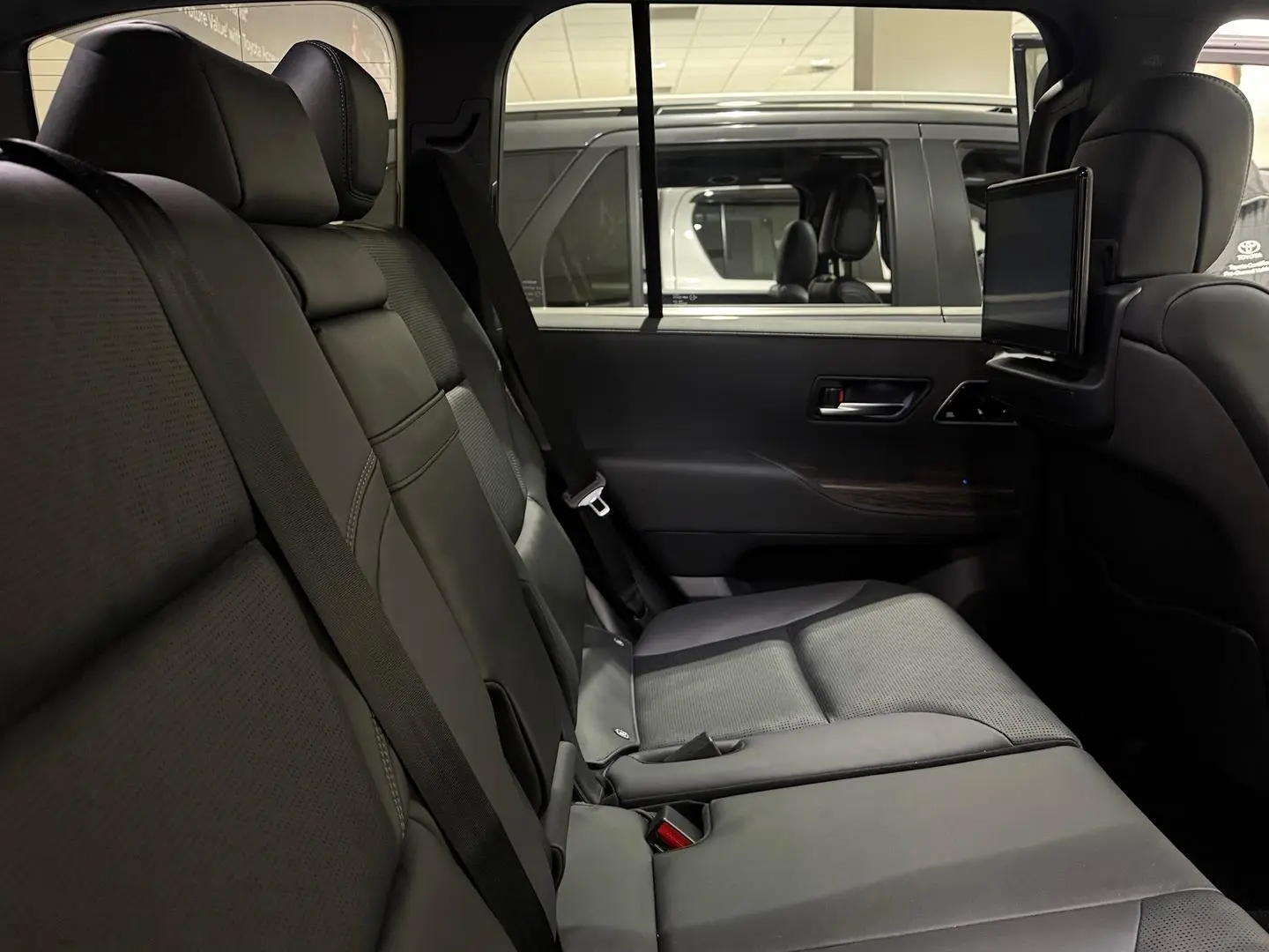 2024 Toyota Landcruiser Gallery Image 13