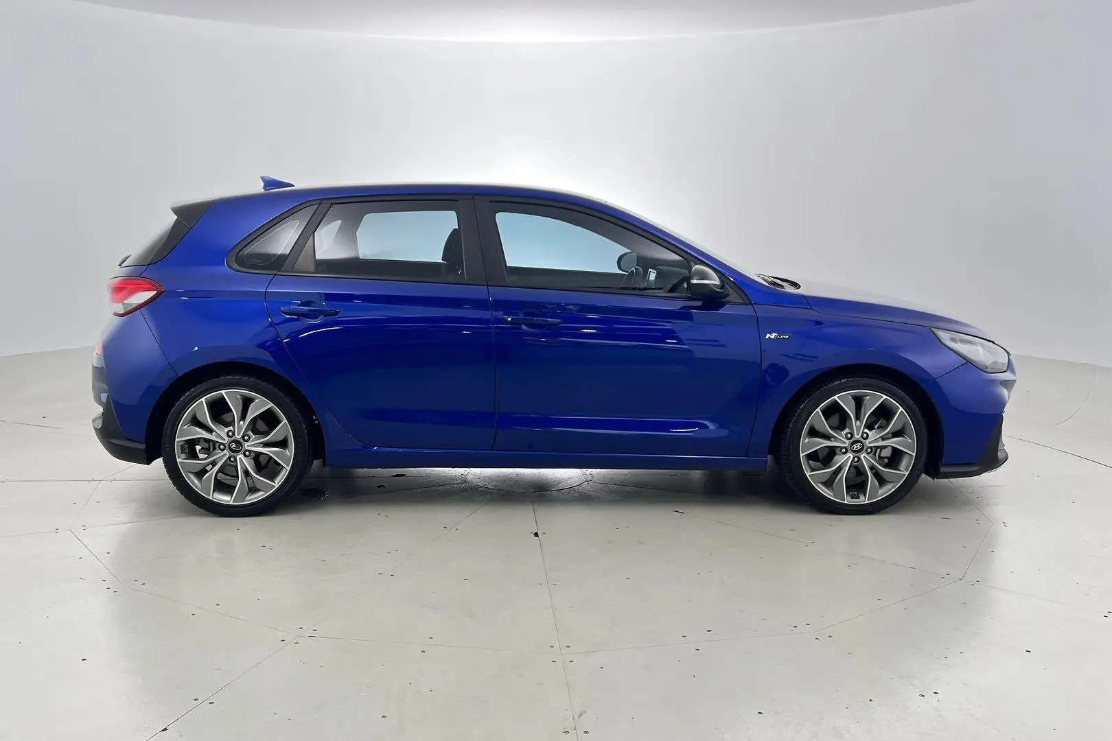 2020 Hyundai i30 Gallery Image 5