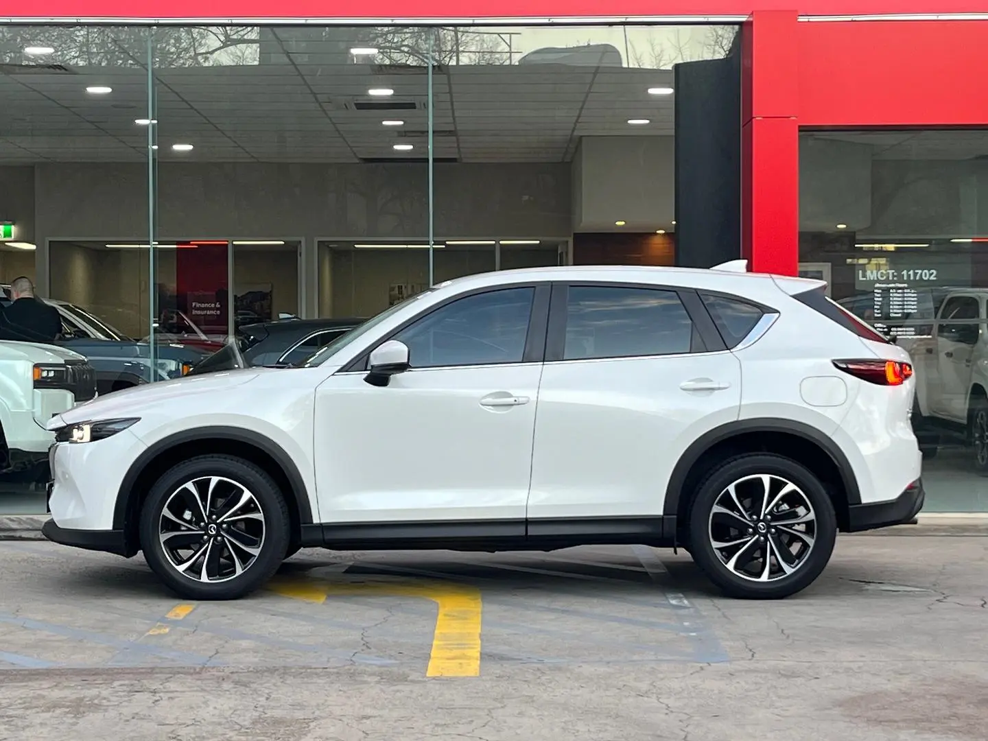 2024 Mazda CX-5 Gallery Image 5