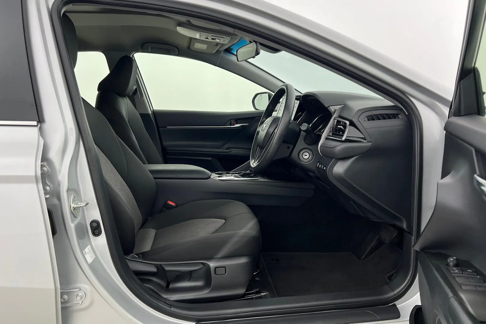 2024 Toyota Camry Gallery Image 11