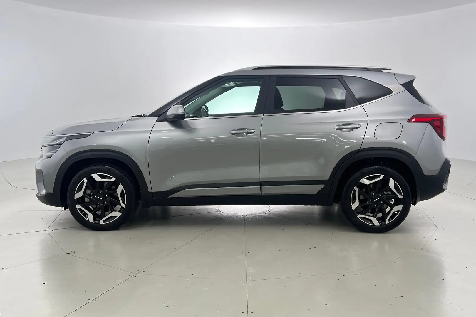 2023 Kia Seltos Gallery Image 7
