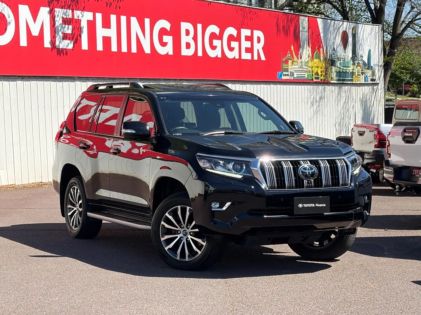 2022 Toyota Landcruiser Prado Gallery Image 1