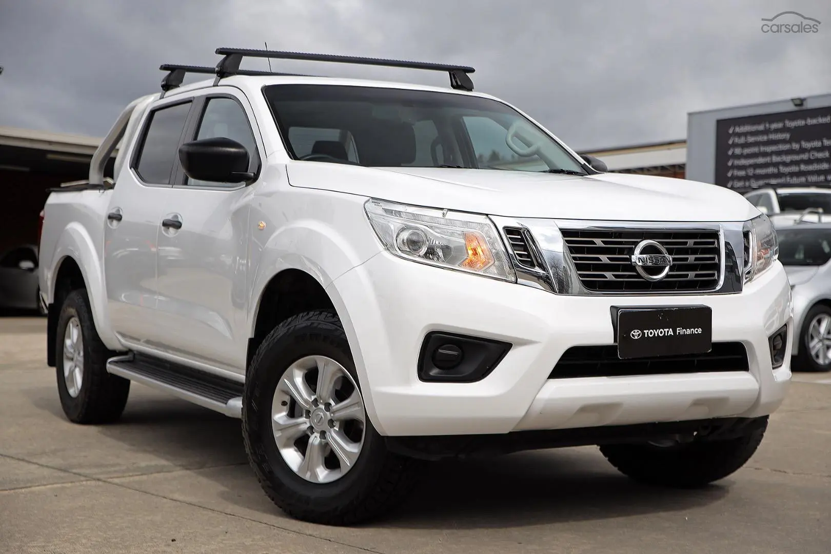 2019 Nissan Navara Image 1