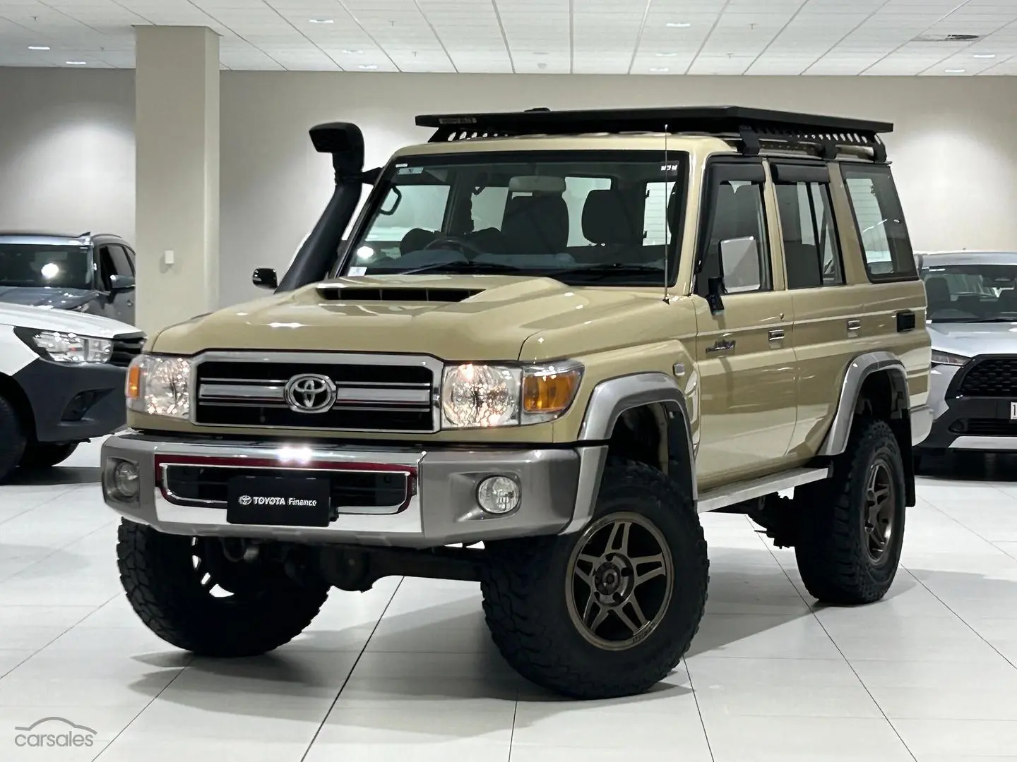 2020 Toyota Landcruiser Image 5