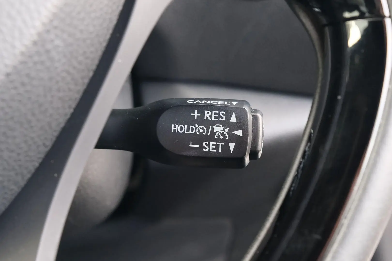 2022 Toyota C-HR Gallery Image 20