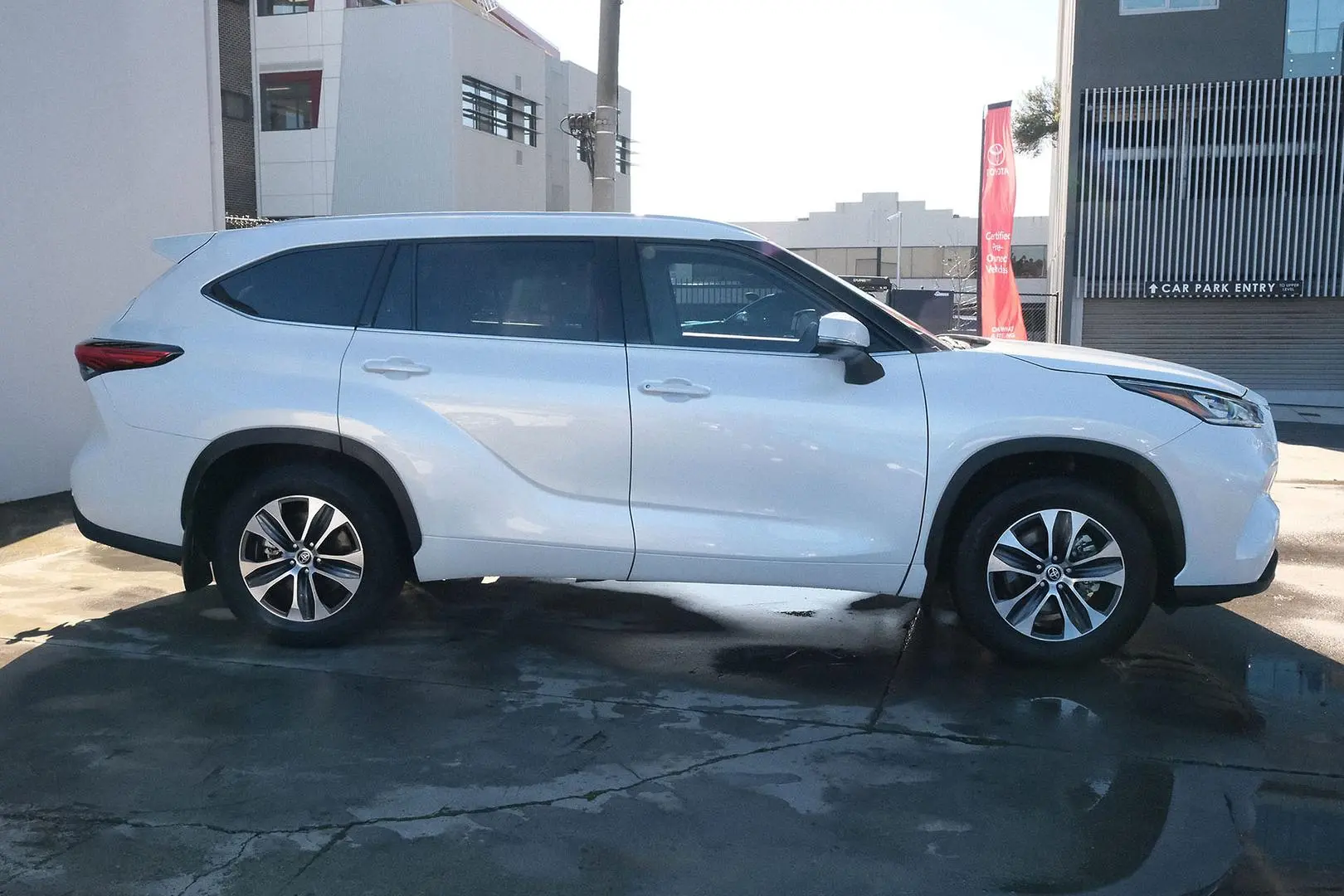 2022 Toyota Kluger Gallery Image 5