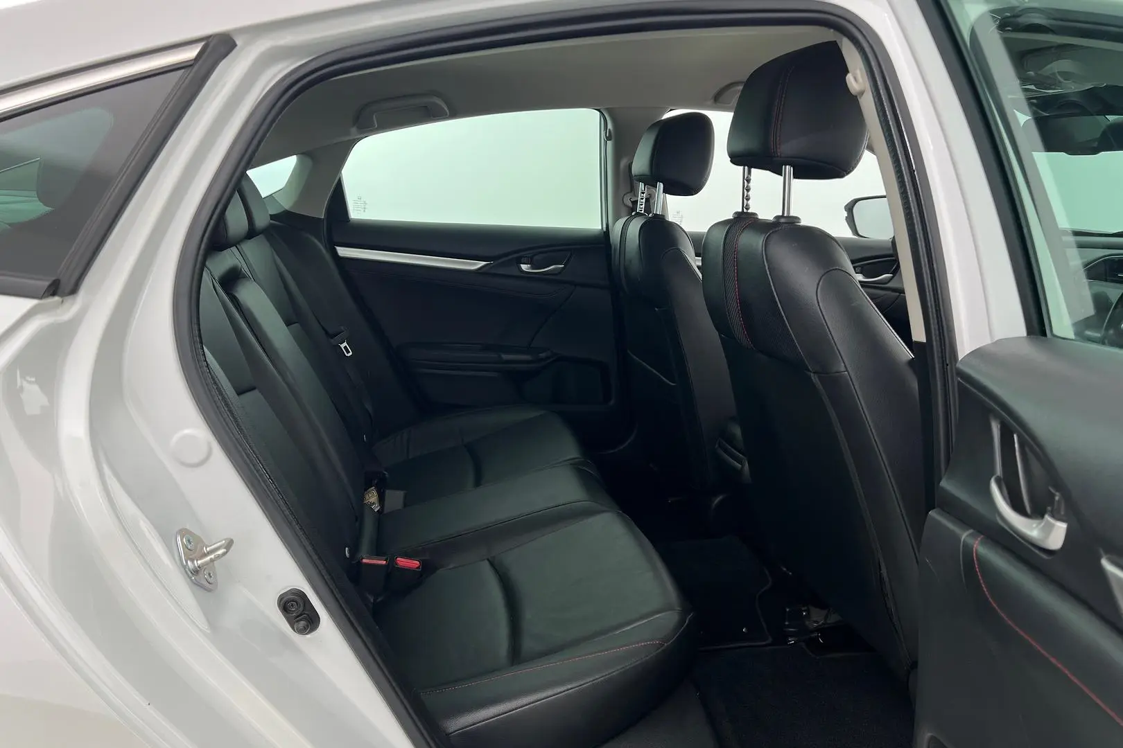 2019 Honda Civic Gallery Image 19