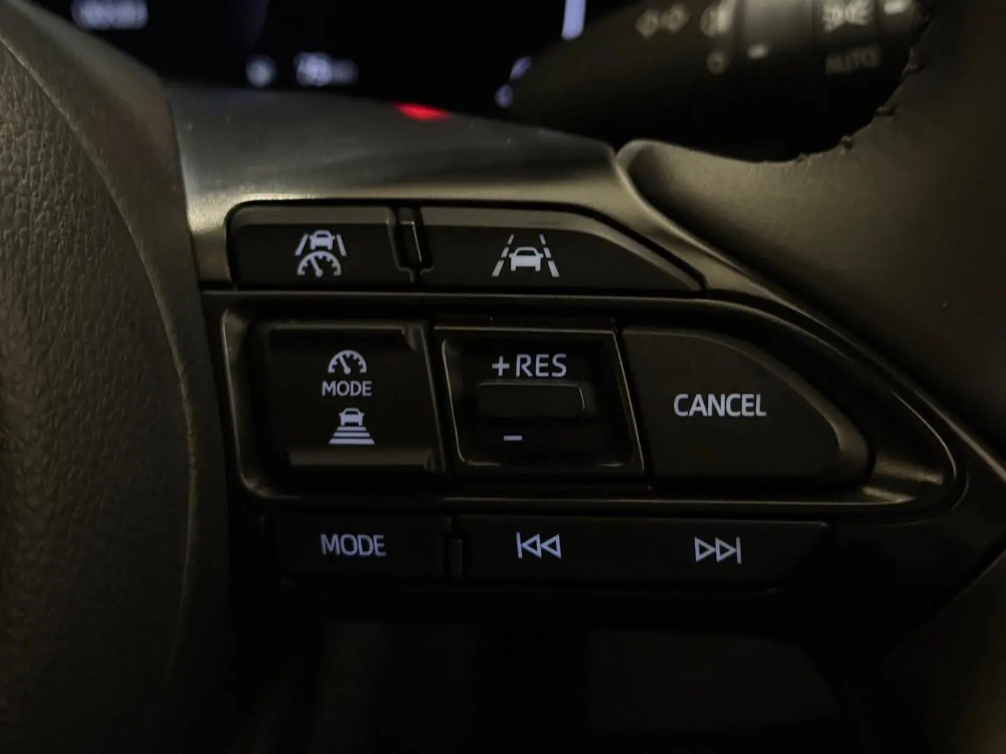 2024 Toyota Yaris Cross Gallery Image 23