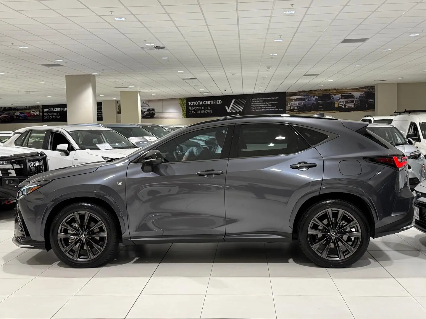 2023 Lexus Nx Gallery Image 6