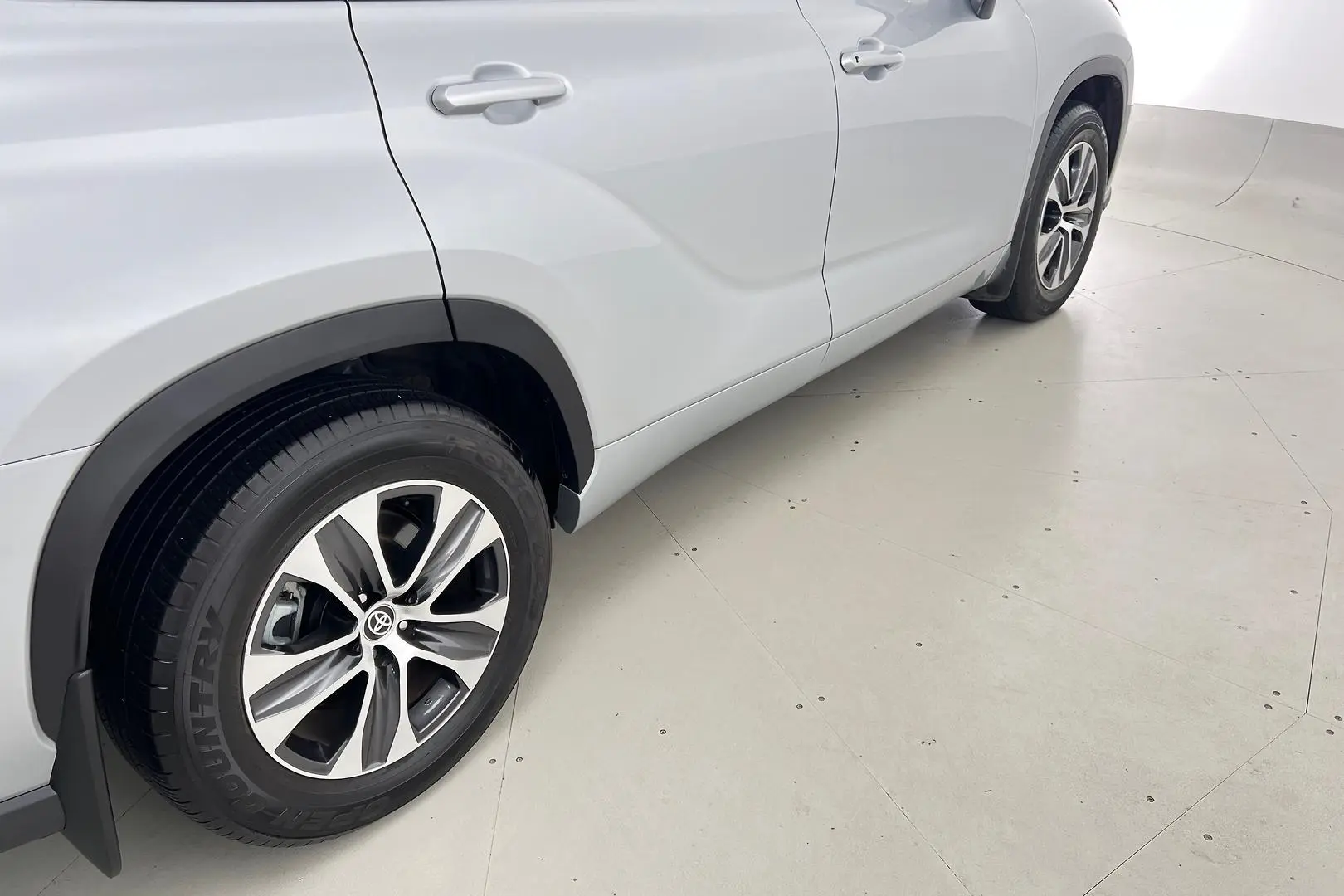 2021 Toyota Kluger Gallery Image 11