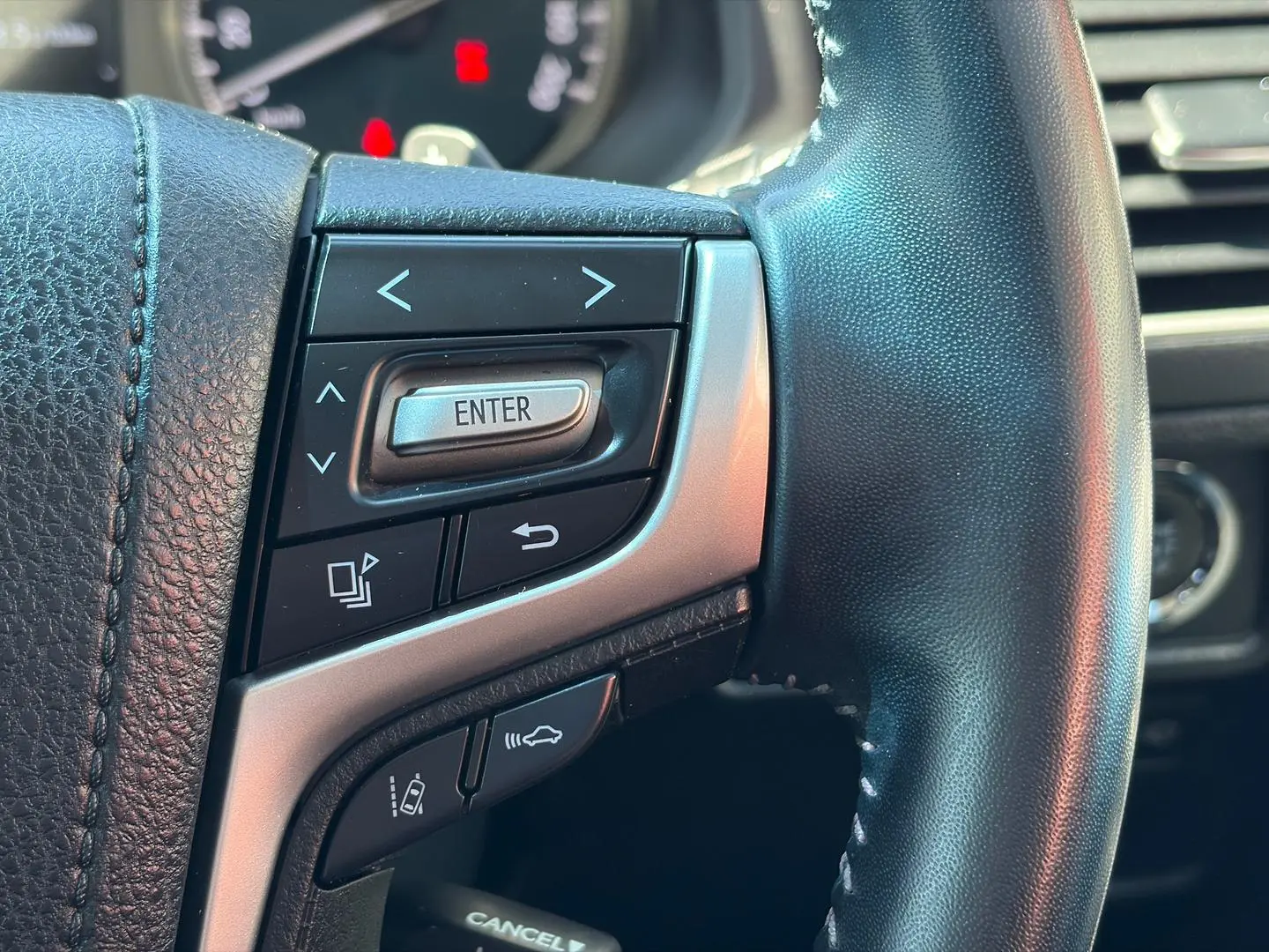 2022 Toyota Landcruiser Prado Gallery Image 22