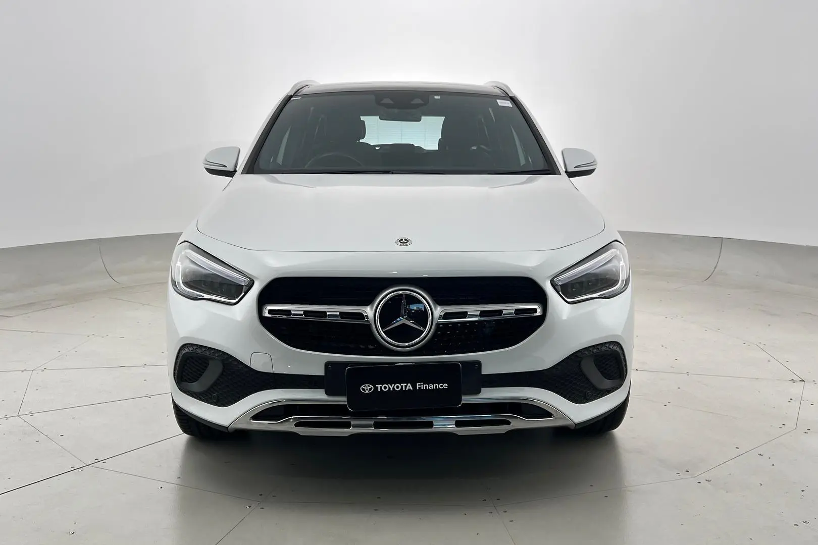 2021 Mercedes-Benz GLA-Class Gallery Image 6