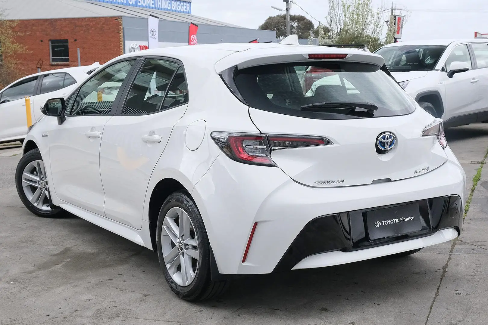 2021 Toyota Corolla Gallery Image 2