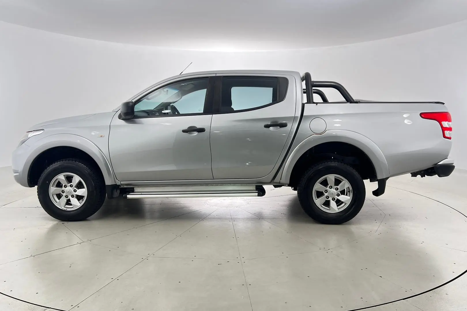 2018 Mitsubishi Triton Gallery Image 7
