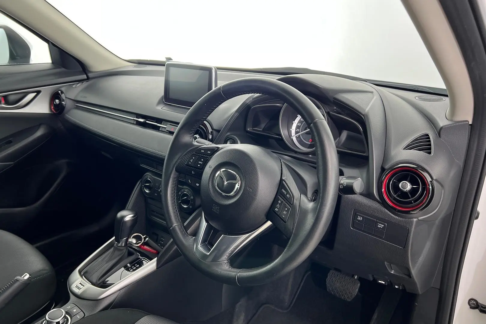 2017 Mazda Cx-3 Gallery Image 3