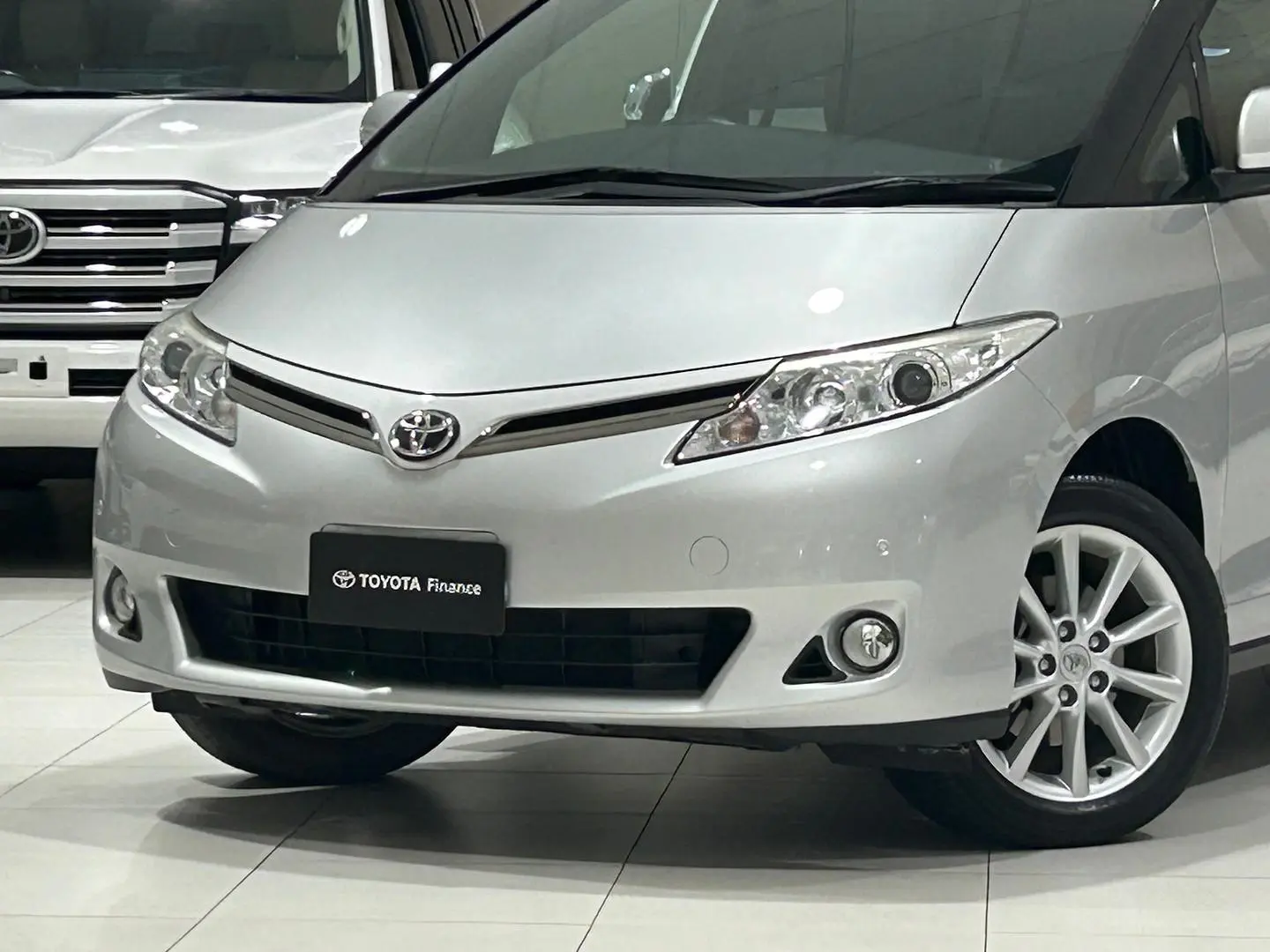 2019 Toyota Tarago Gallery Image 7