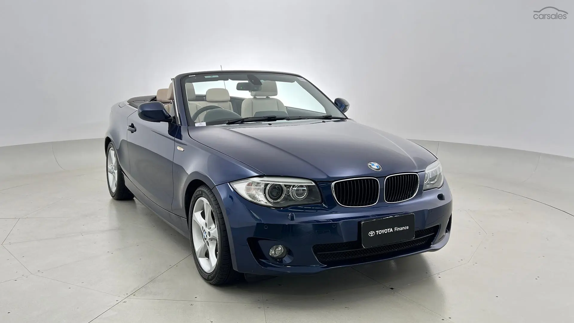 2013 BMW 1 Series Image 1