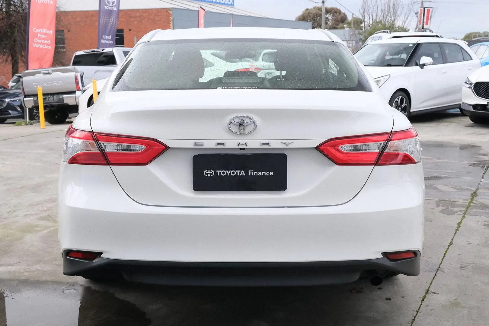 2019 Toyota Camry Gallery Image 4
