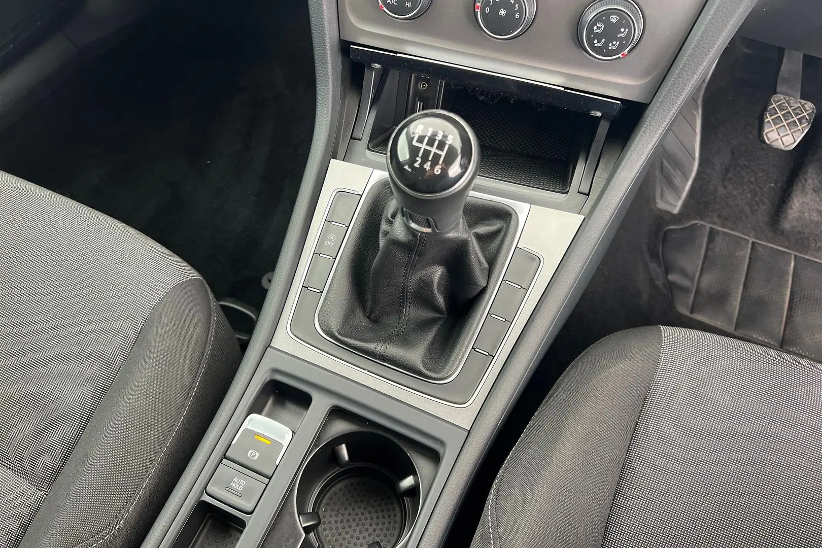 2013 Volkswagen Golf Gallery Image 21