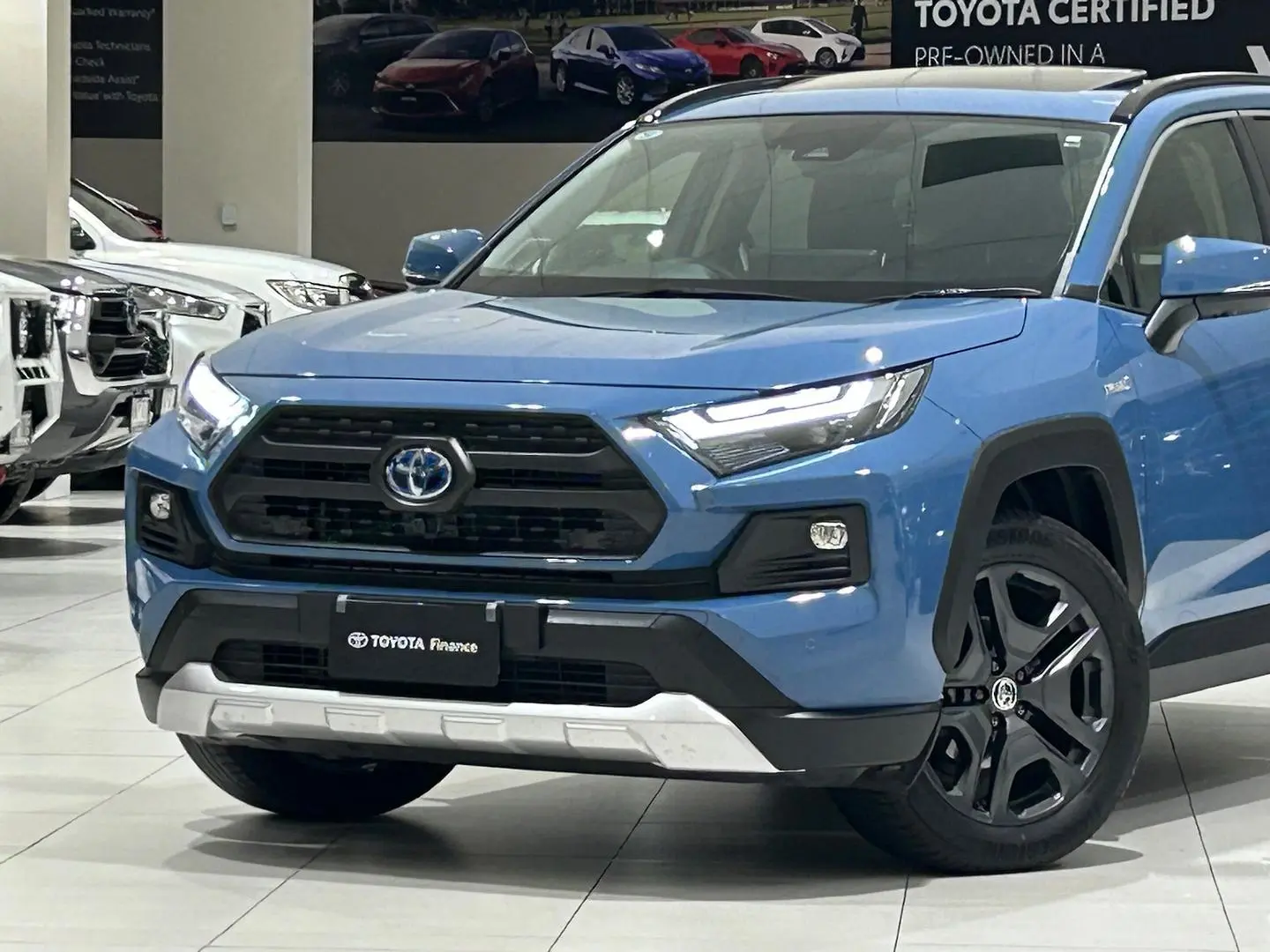 2024 Toyota RAV4 Gallery Image 7