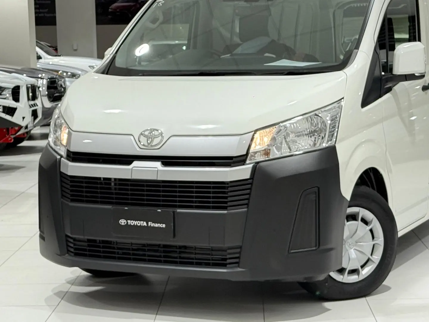 2022 Toyota Hiace Gallery Image 7