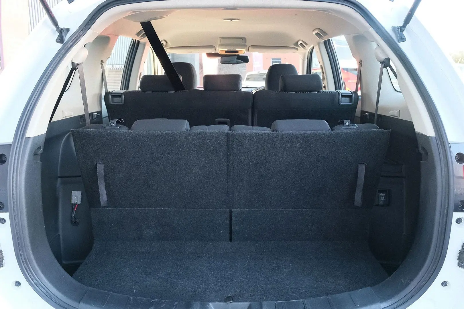 2021 Mitsubishi Outlander Gallery Image 11