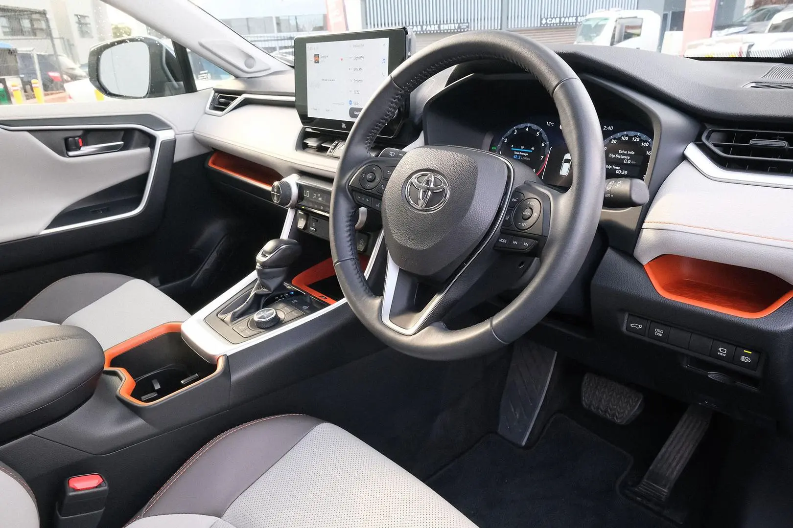 2024 Toyota RAV4 Gallery Image 7
