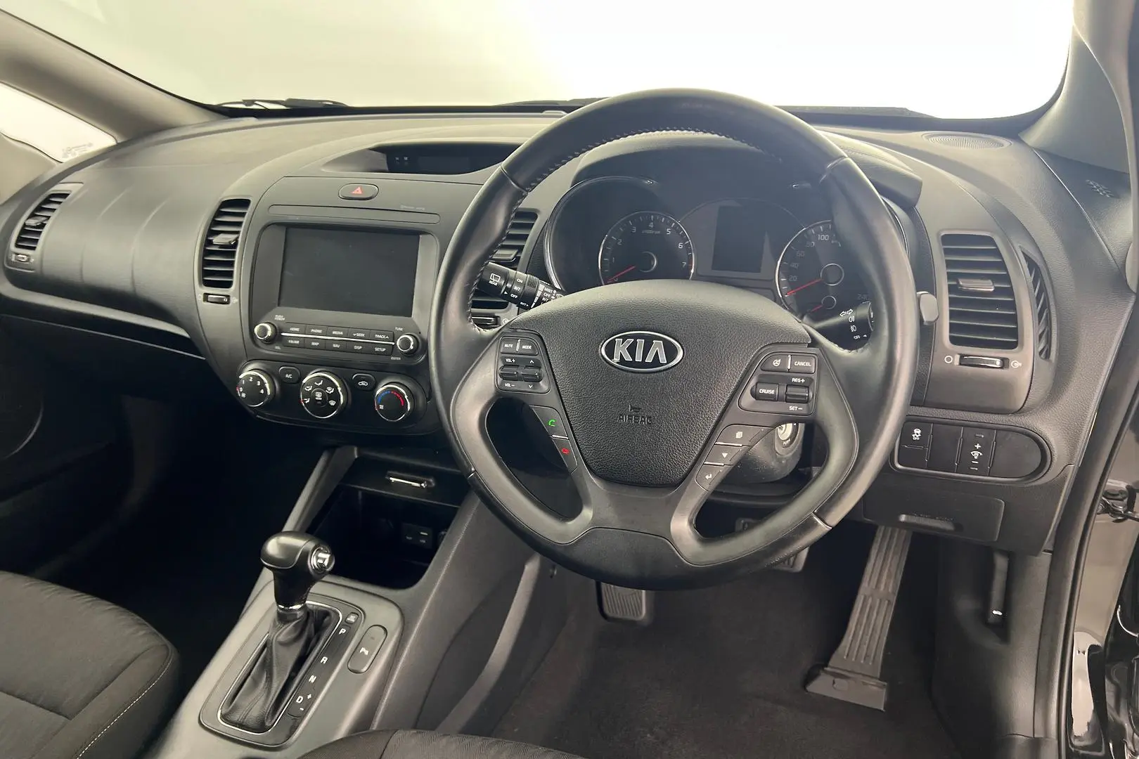 2016 Kia Cerato Gallery Image 16