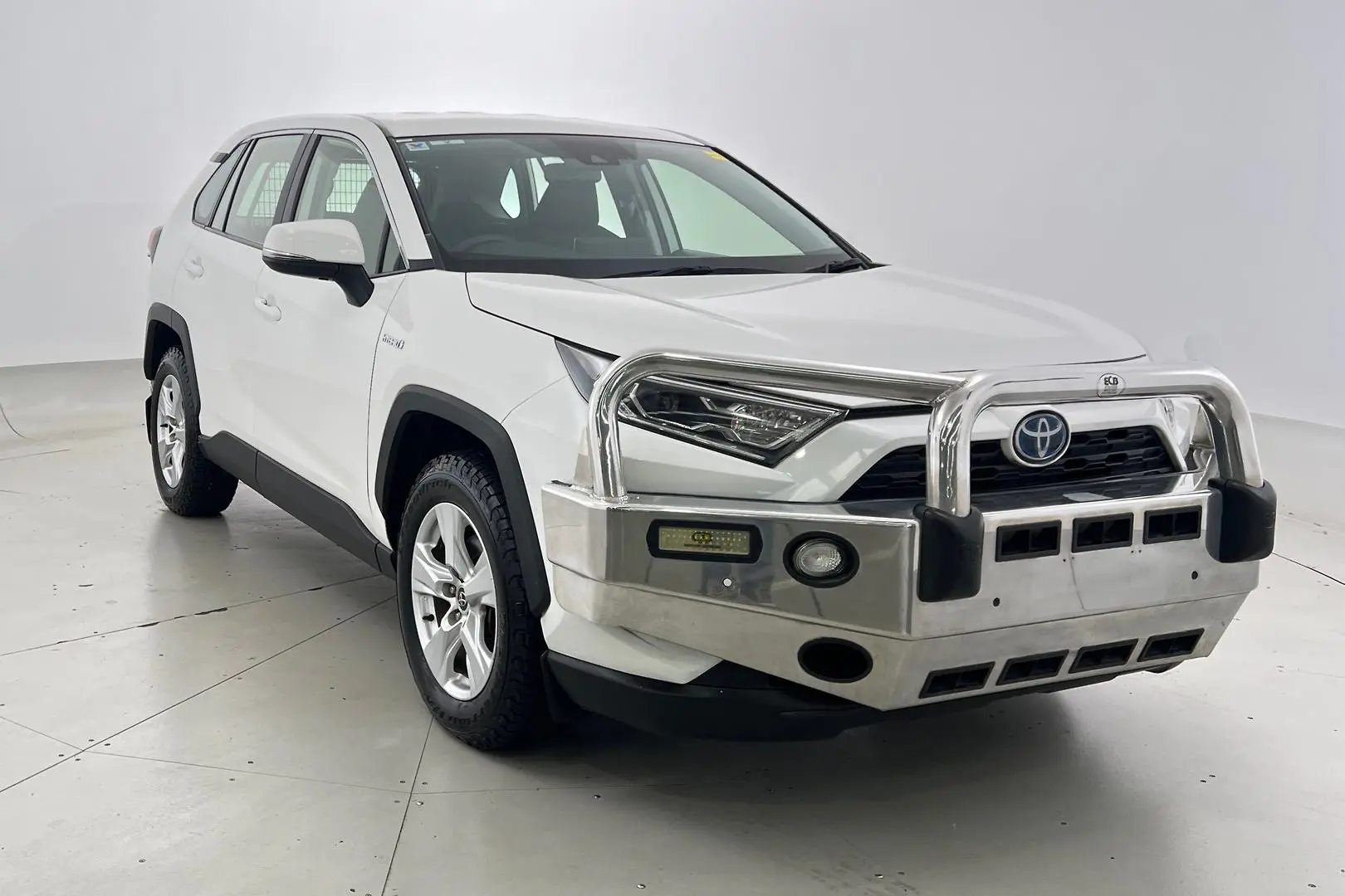 2019 Toyota RAV4 Gallery Image 1