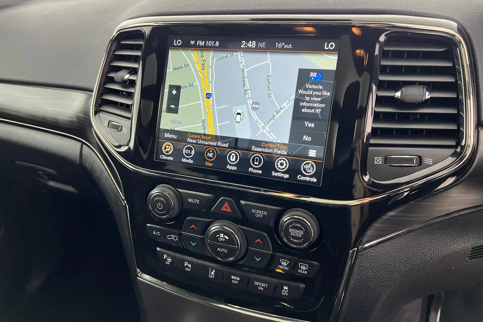 2021 Jeep Grand Cherokee Gallery Image 19